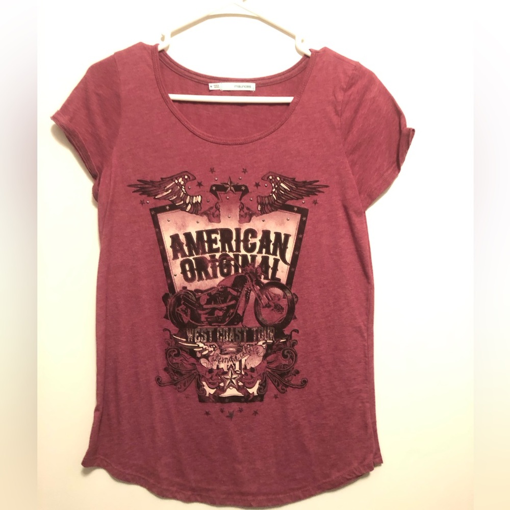 Maurice’s tee like new